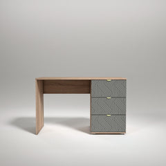 Niyra Desk