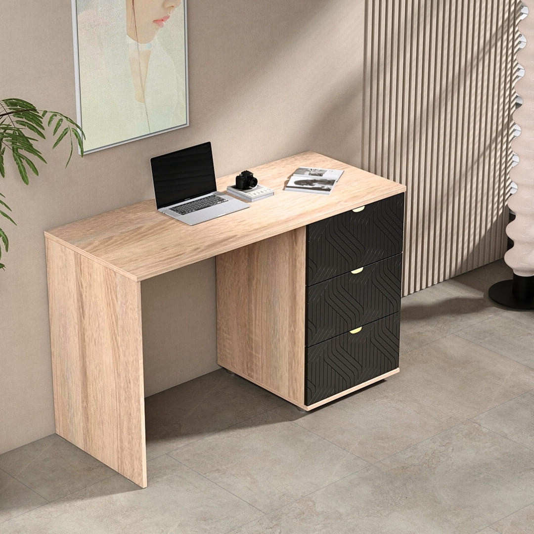 Niyra Desk