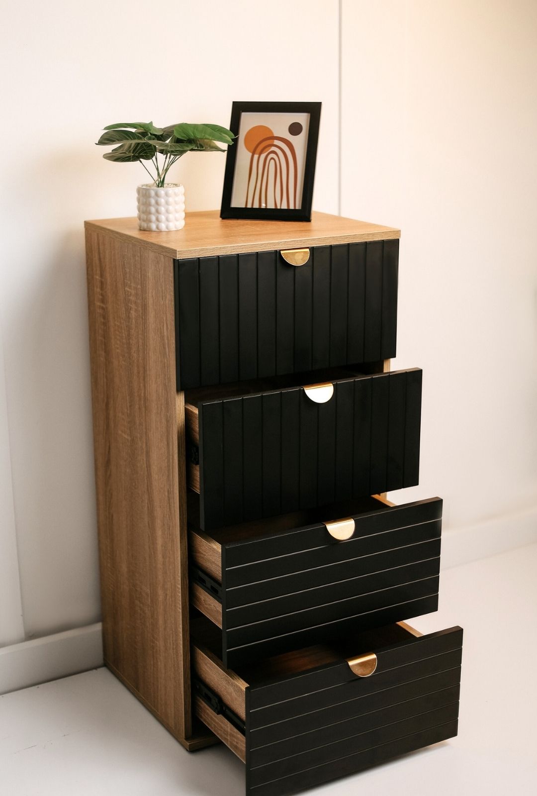 Smart Storage, Everyday Ease