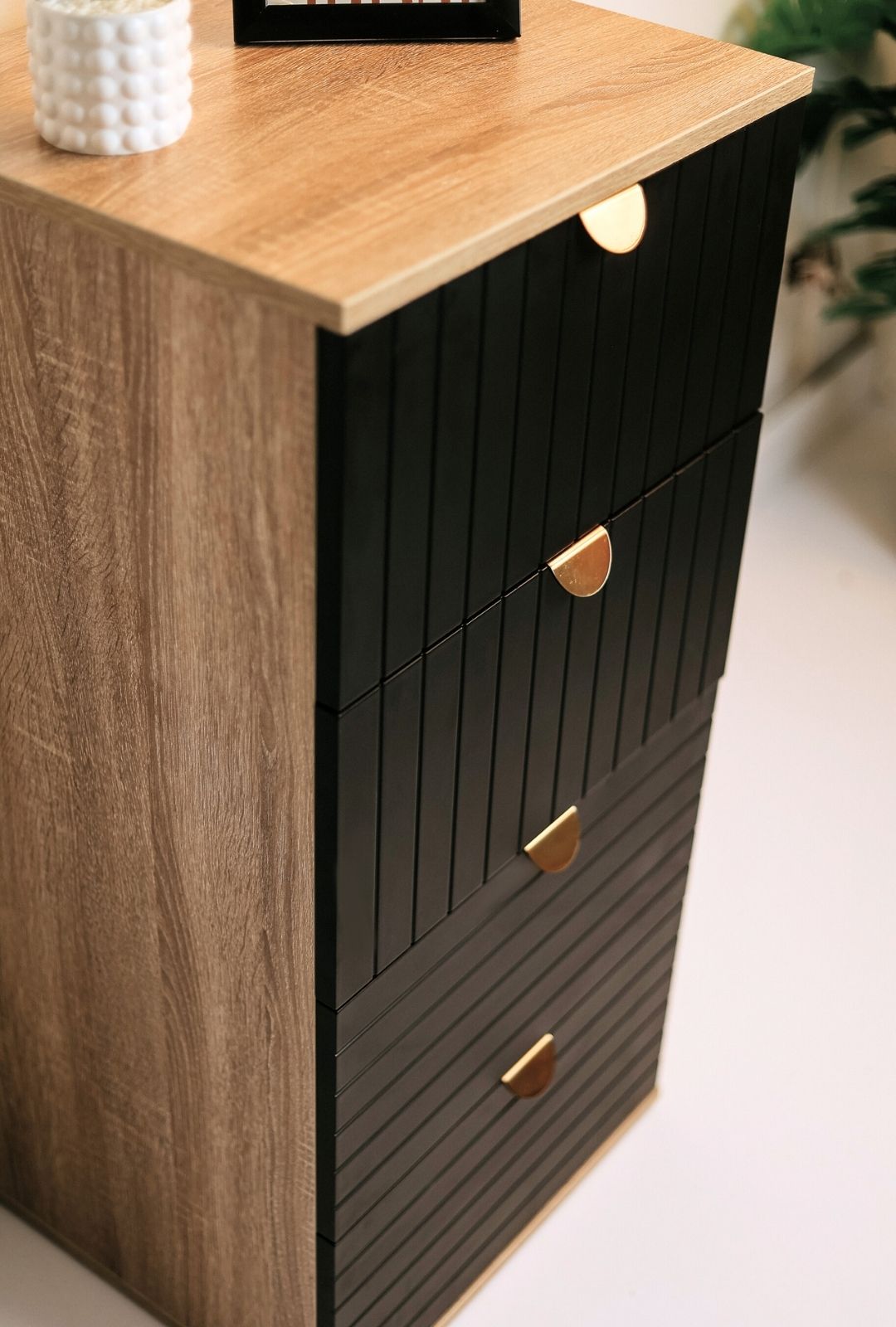 Refined Texture, Signature Details