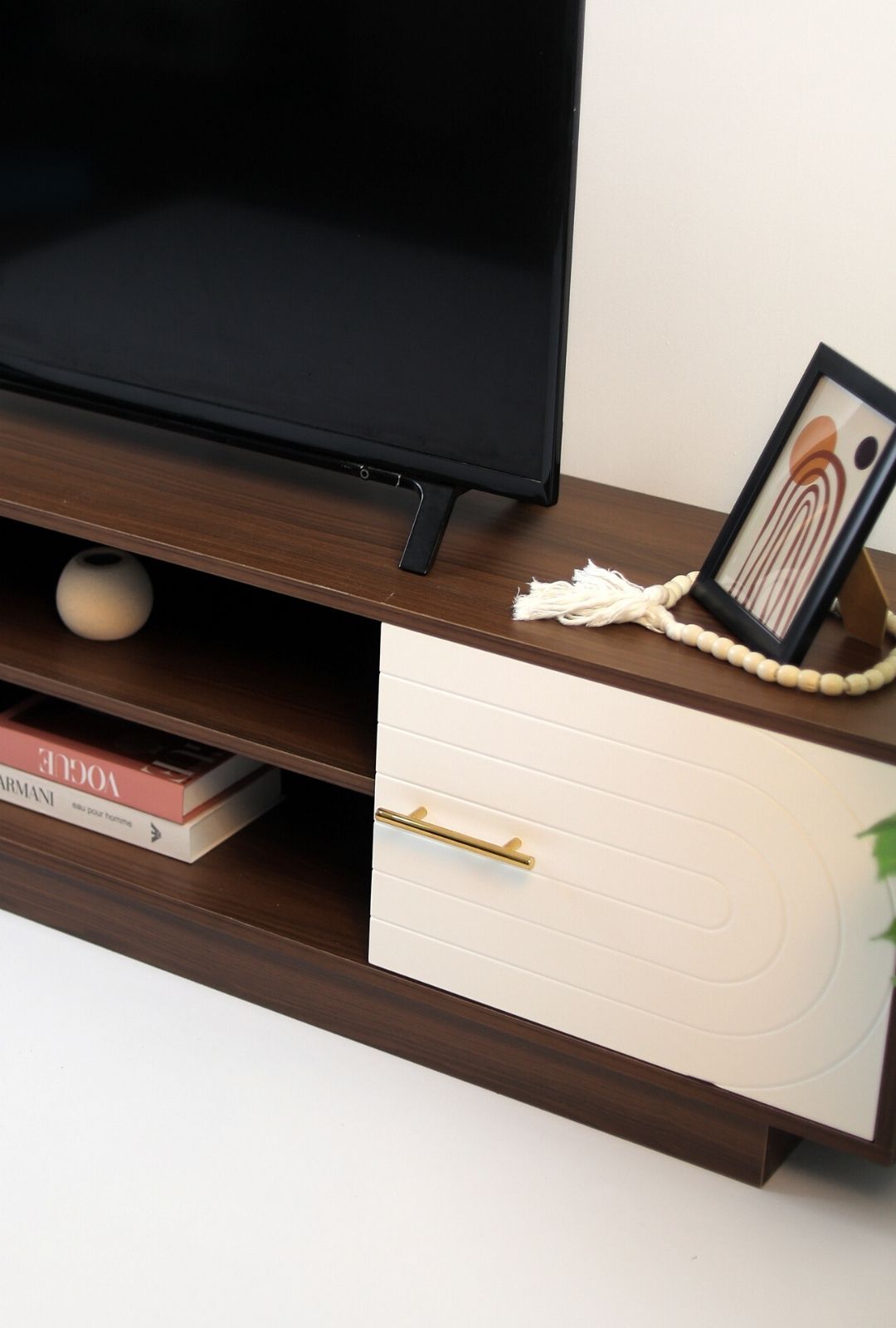 Elegant Details, Premium Finish