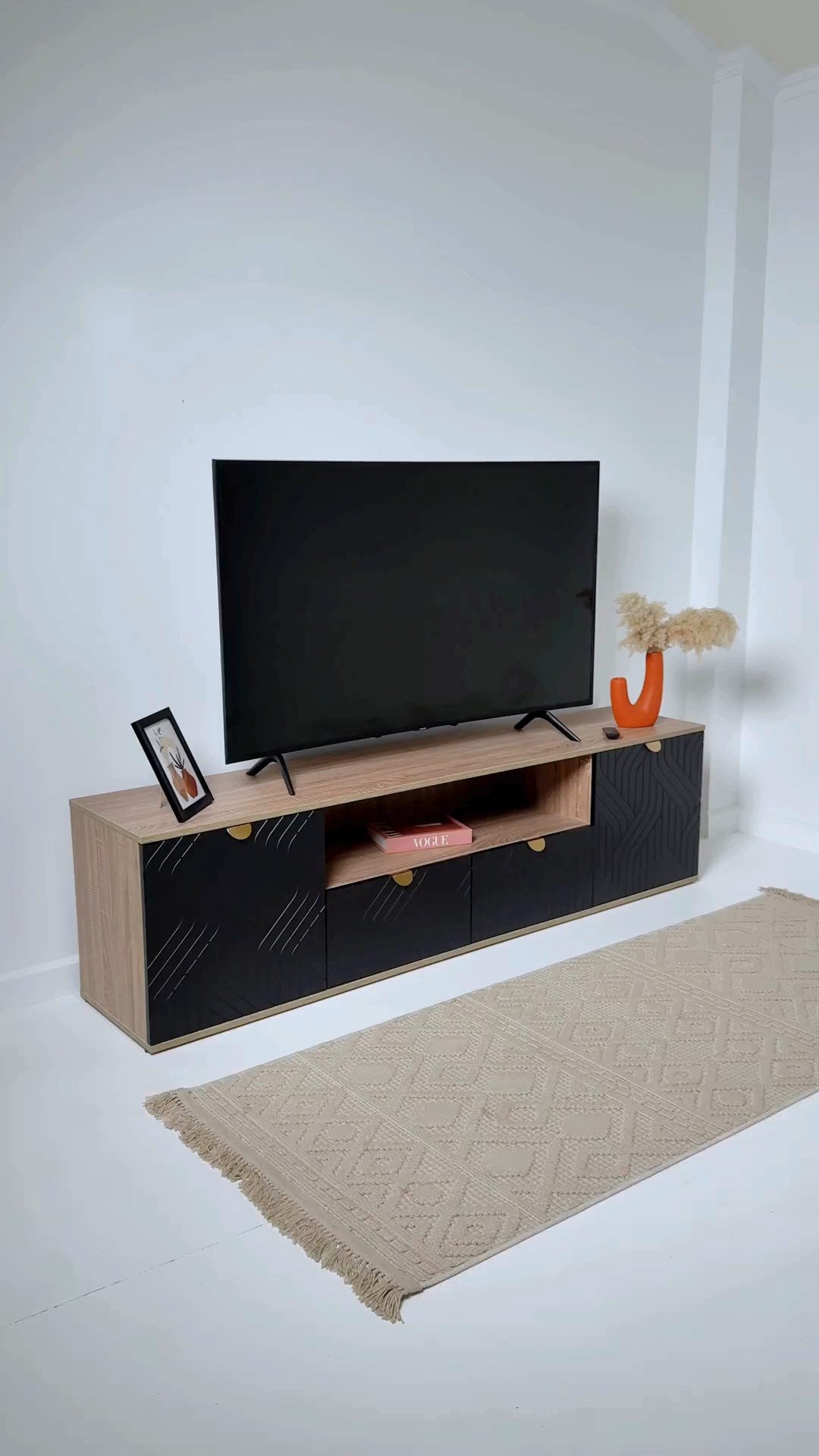 Niyra 186cm T.V Unit